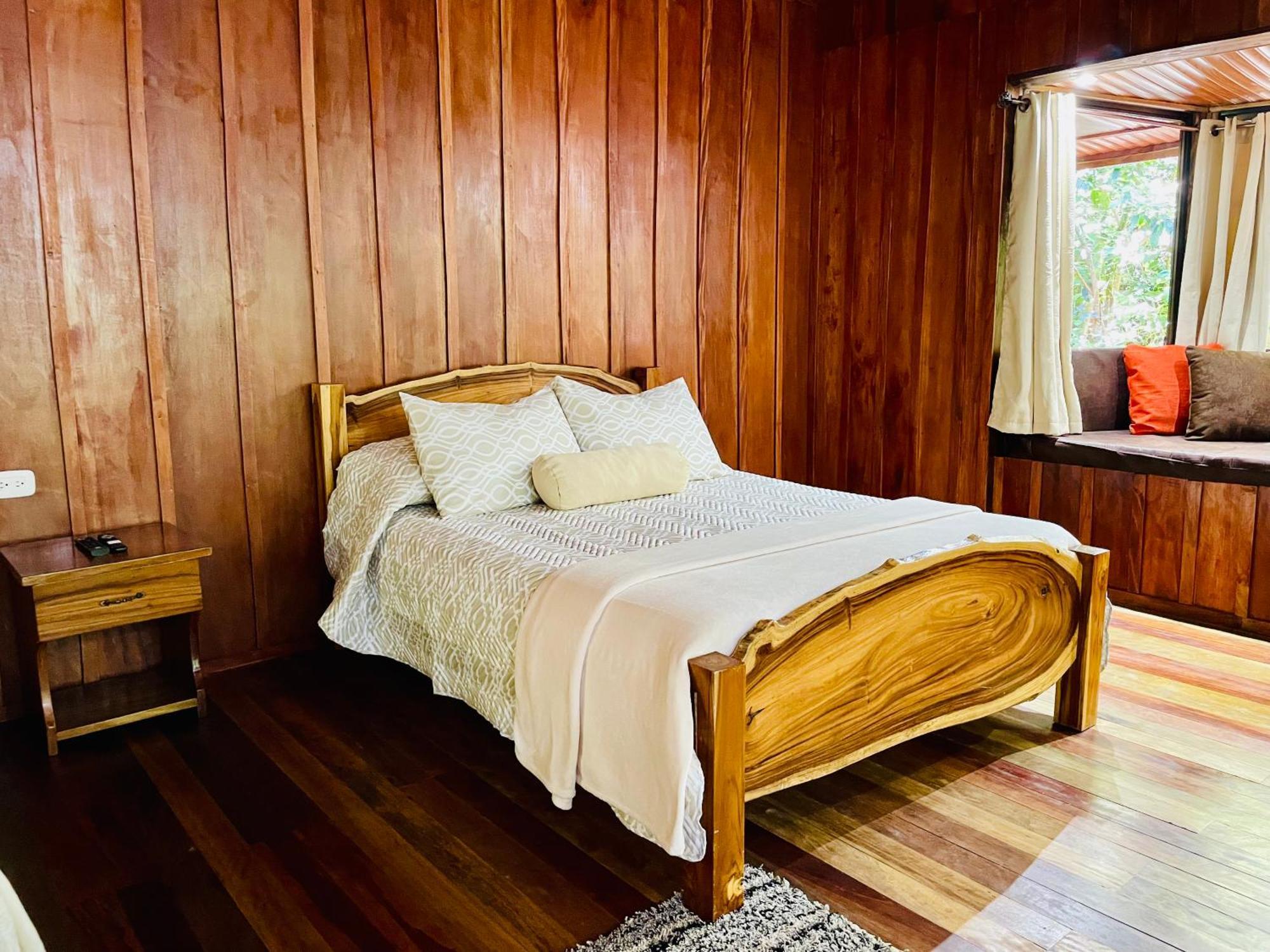 Cabanas La Montana モンテベルデ エクステリア 写真