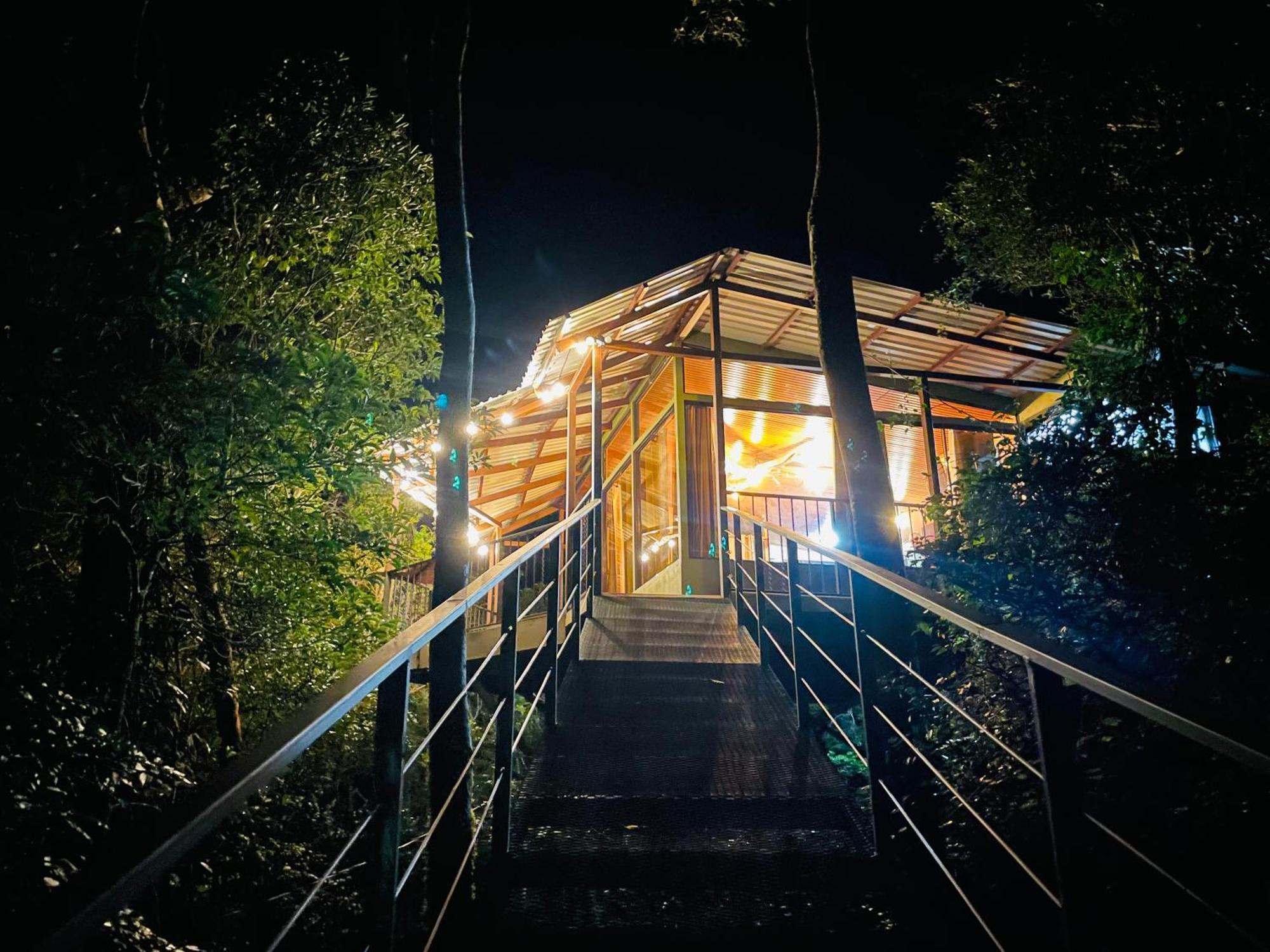 Cabanas La Montana モンテベルデ エクステリア 写真