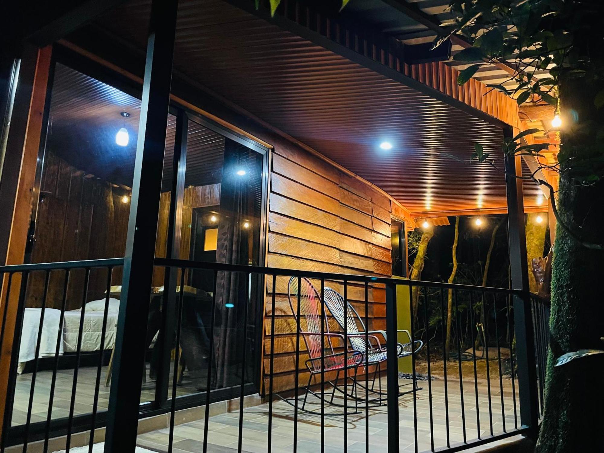 Cabanas La Montana モンテベルデ エクステリア 写真