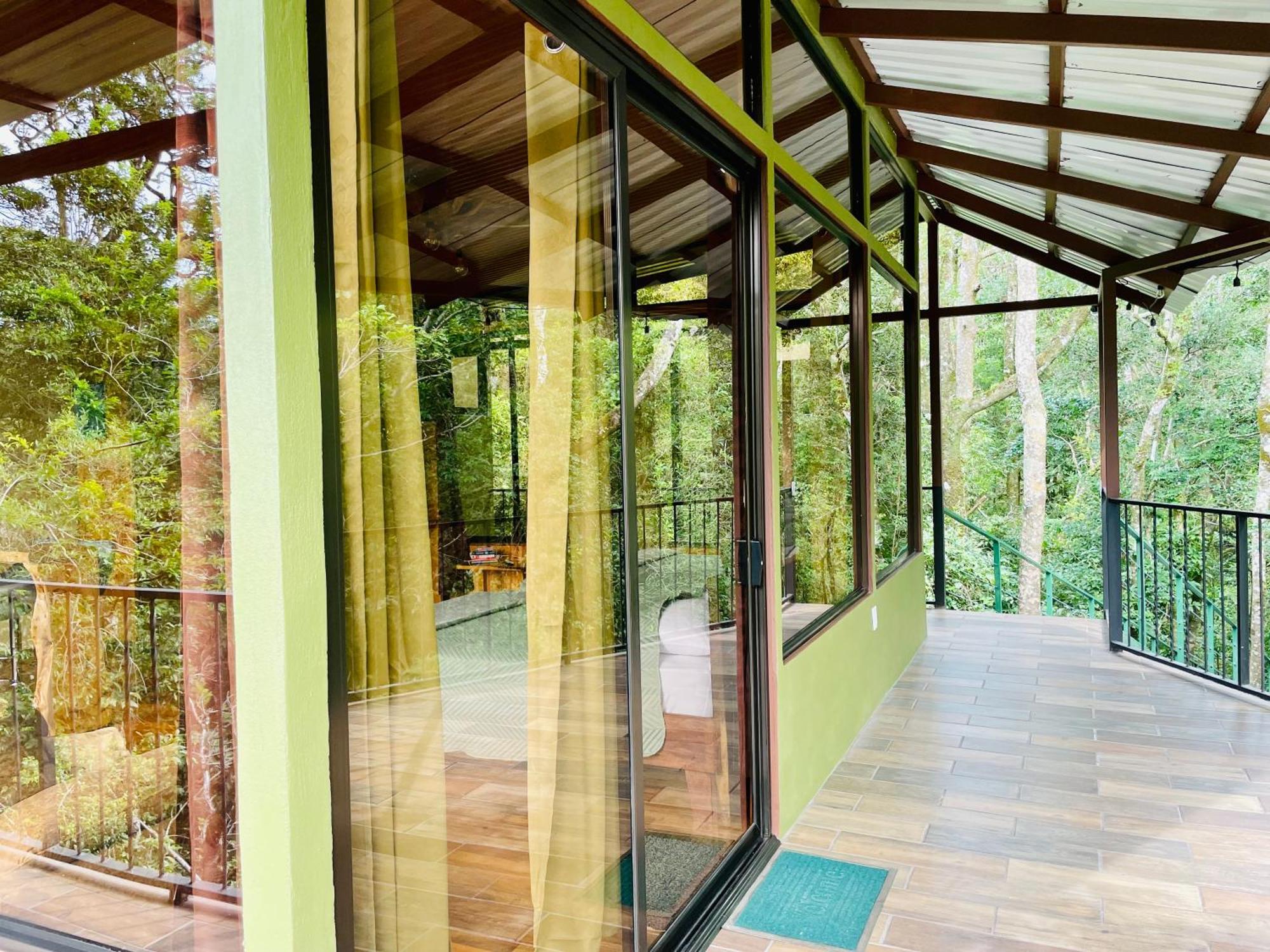 Cabanas La Montana モンテベルデ エクステリア 写真