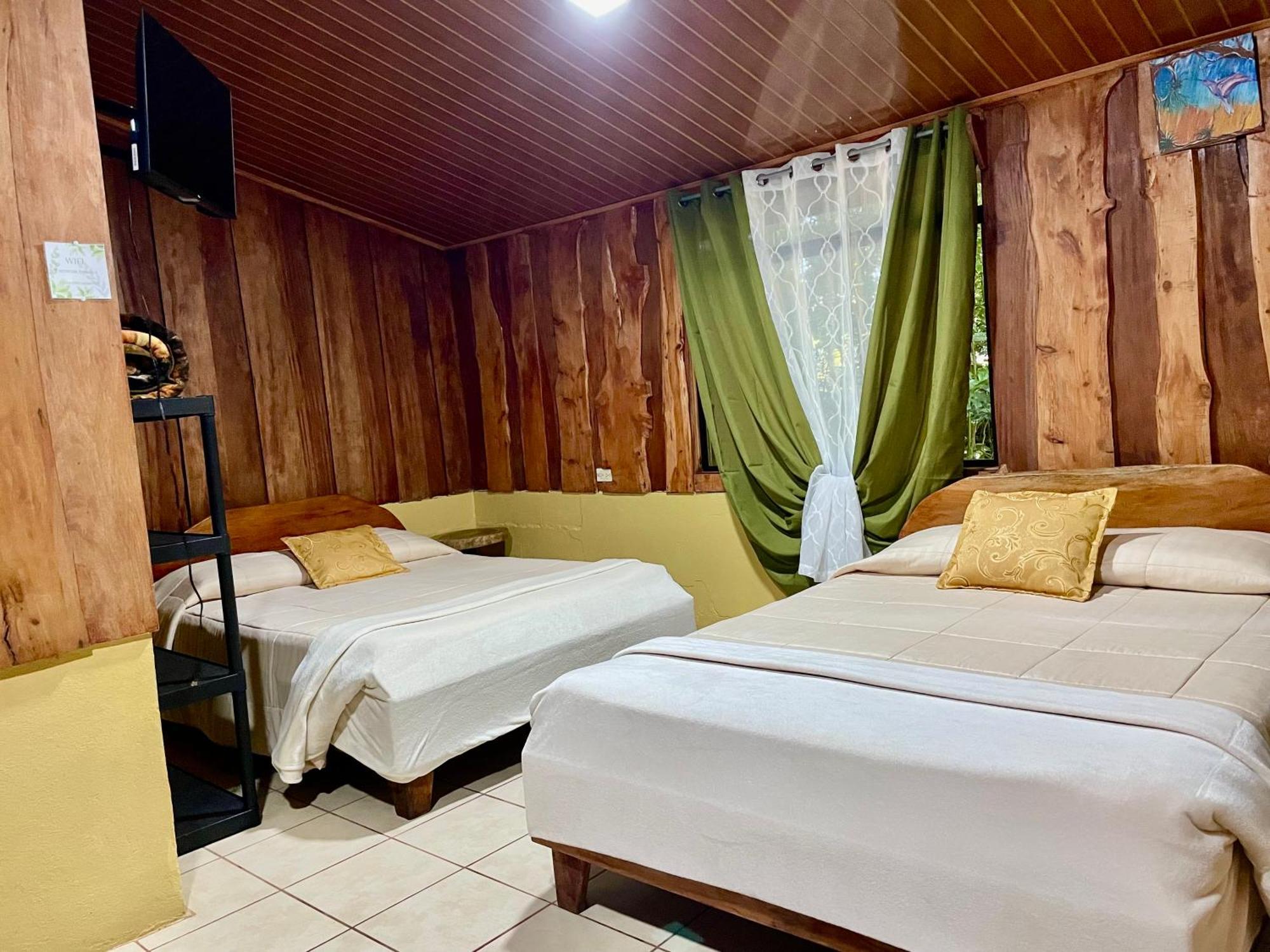 Cabanas La Montana モンテベルデ エクステリア 写真
