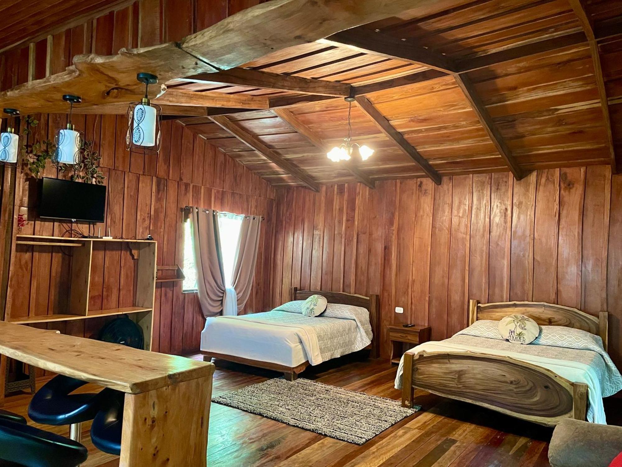 Cabanas La Montana モンテベルデ エクステリア 写真